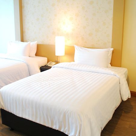 Rimkhobfa Urban Resort Bangkok Esterno foto
