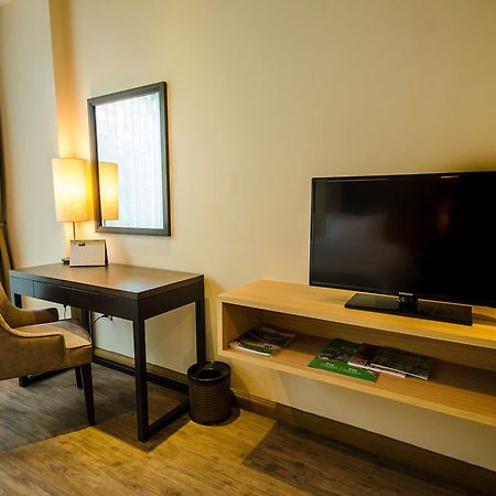 Rimkhobfa Urban Resort Bangkok Esterno foto