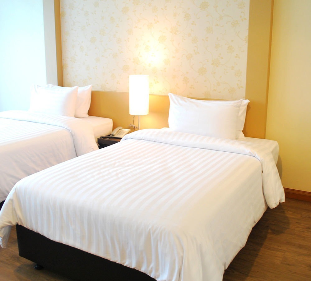 Rimkhobfa Urban Resort Bangkok Esterno foto