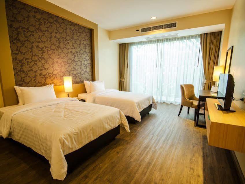Rimkhobfa Urban Resort Bangkok Esterno foto